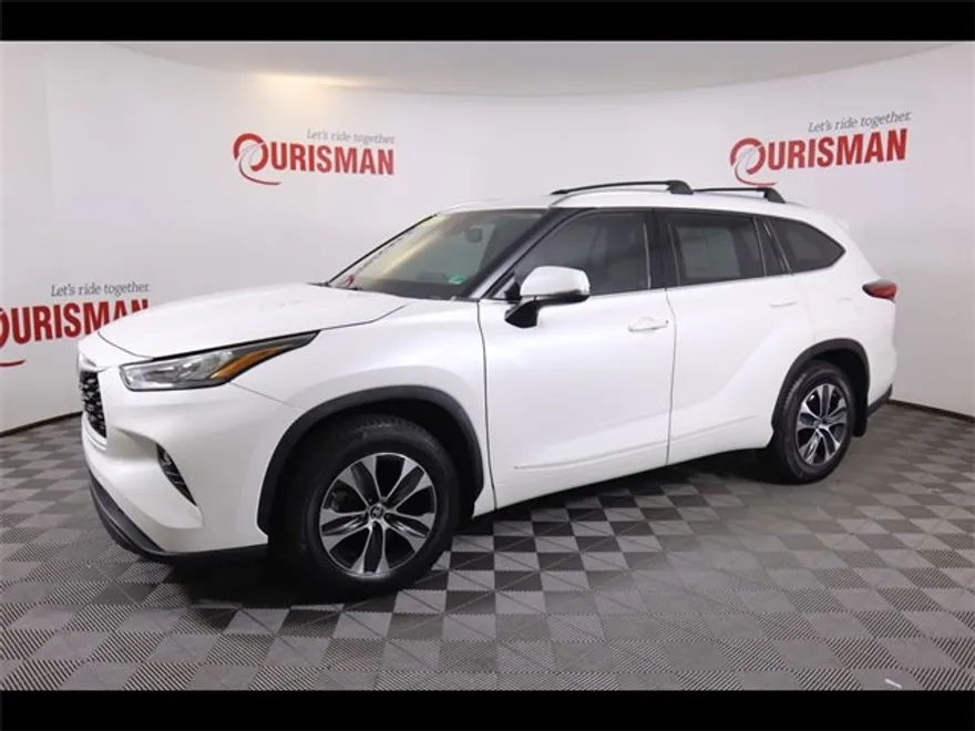 2020 Toyota Highlander XLE photo 1