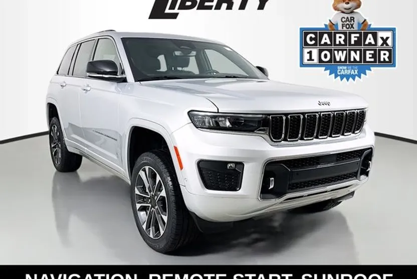 2022 Jeep Grand Cherokee Overland photo 1