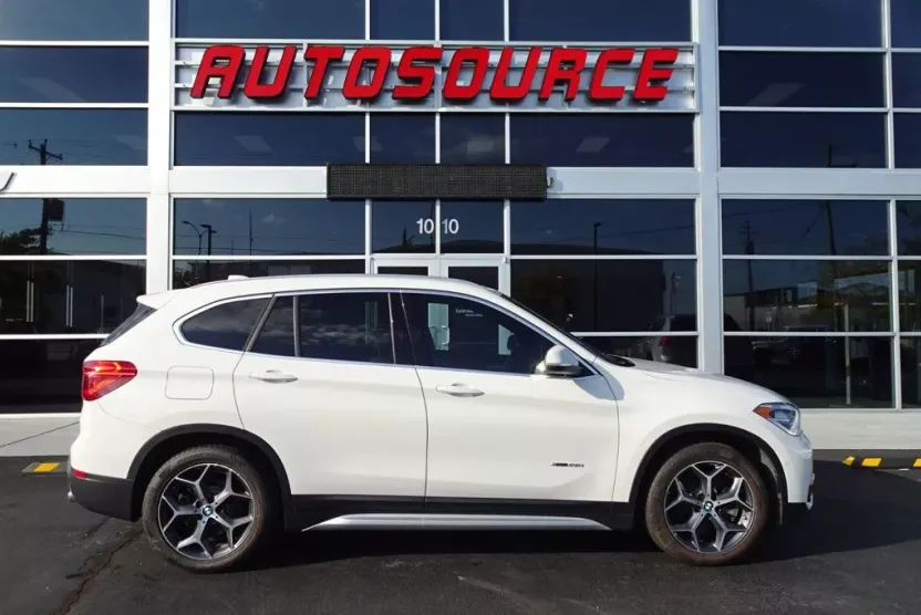 2016 Bmw X1 xDrive28i SAV photo 1