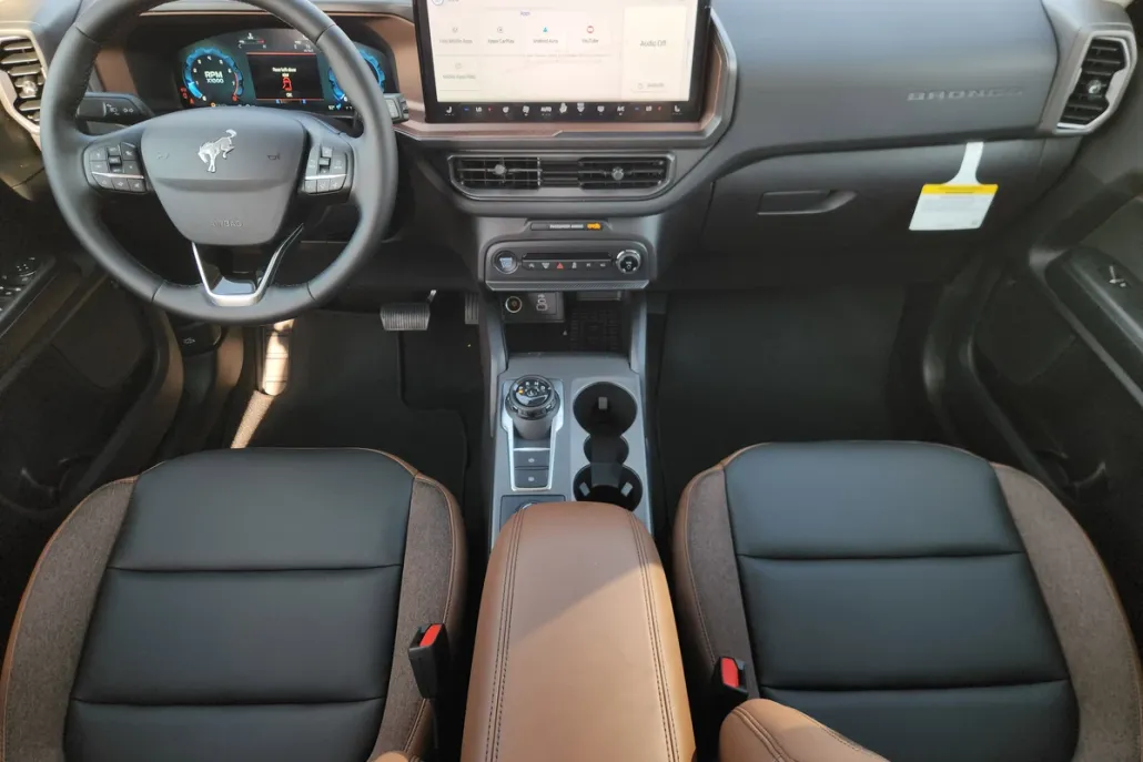2025 Ford Bronco Sport Outer Banks photo 1