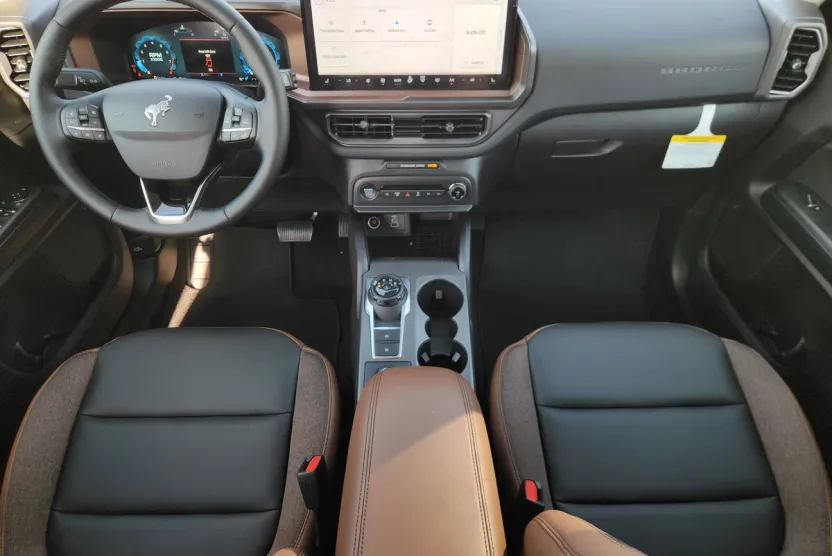 2025 Ford Bronco Sport Outer Banks photo 1