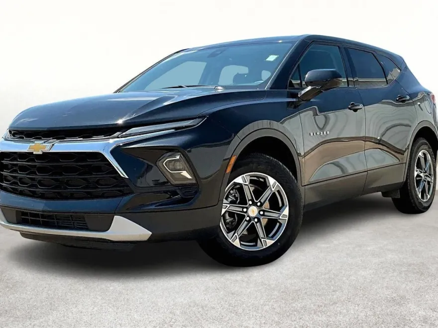 2023 Chevrolet Blazer 2LT photo 1