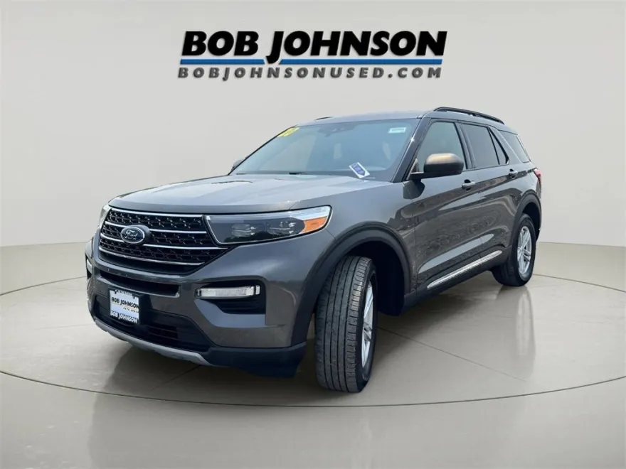 2020 Ford Explorer XLT photo 1