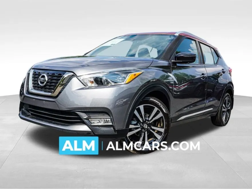 2019 Nissan Kicks SR photo 1