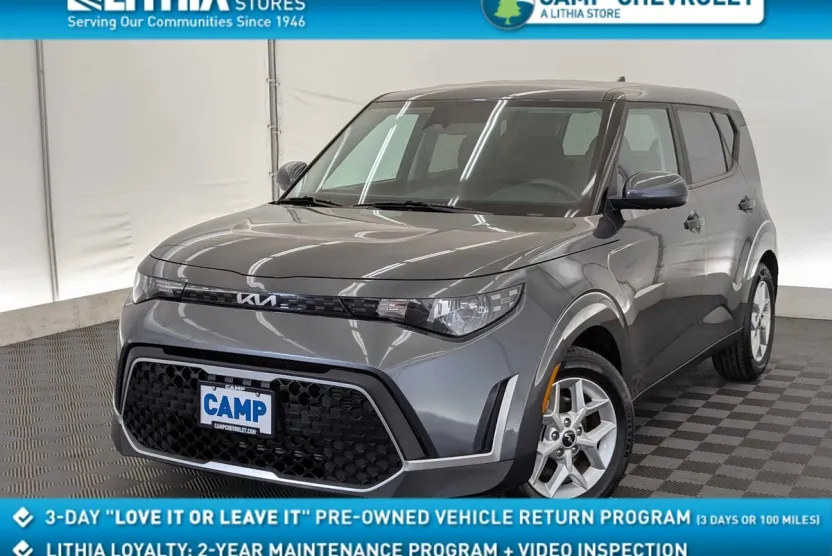 2023 Kia Soul LX photo 1