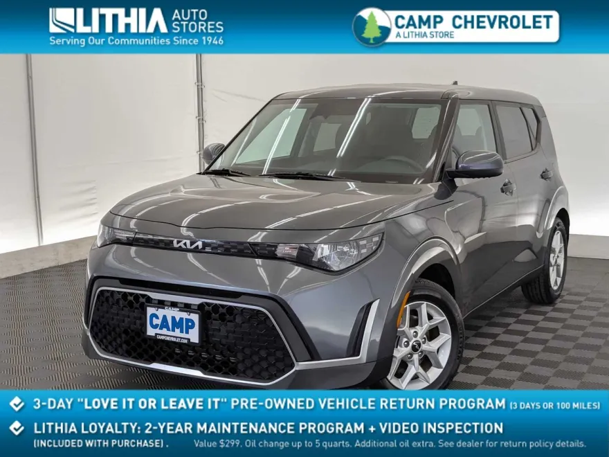 2023 Kia Soul LX photo 1