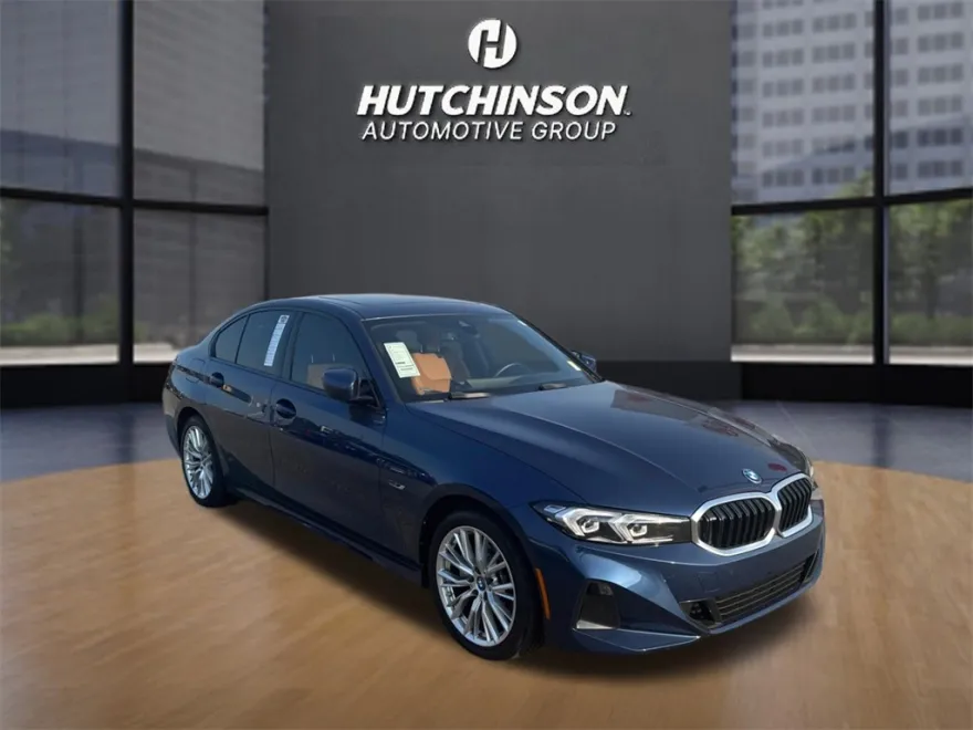 2023 Bmw 330e photo 1