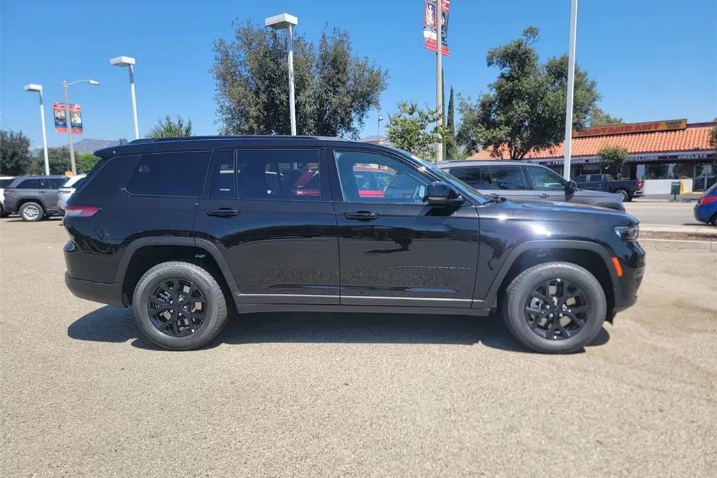 2025 Jeep Grand Cherokee Altitude X photo 1