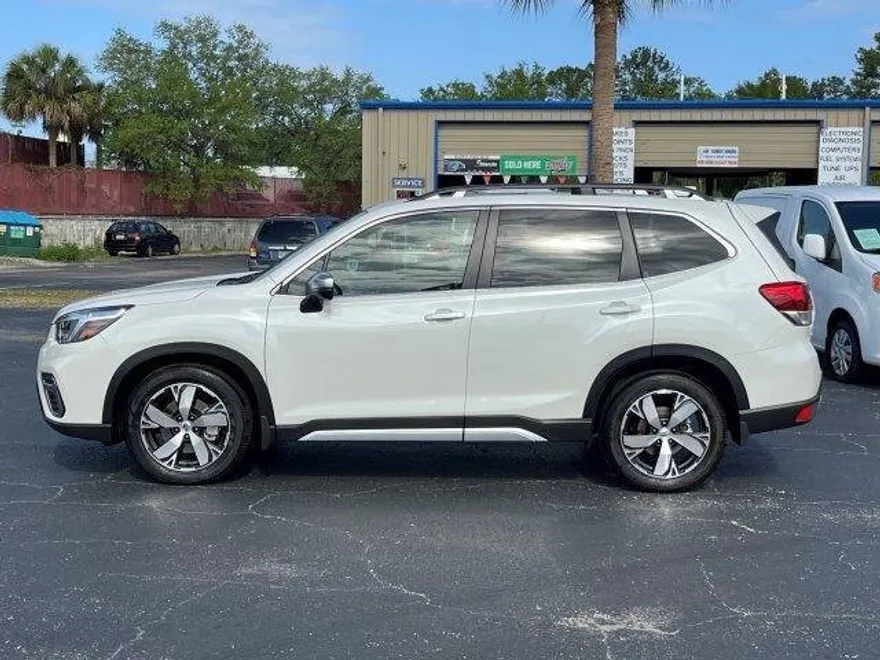 2021 Subaru Forester Touring photo 1