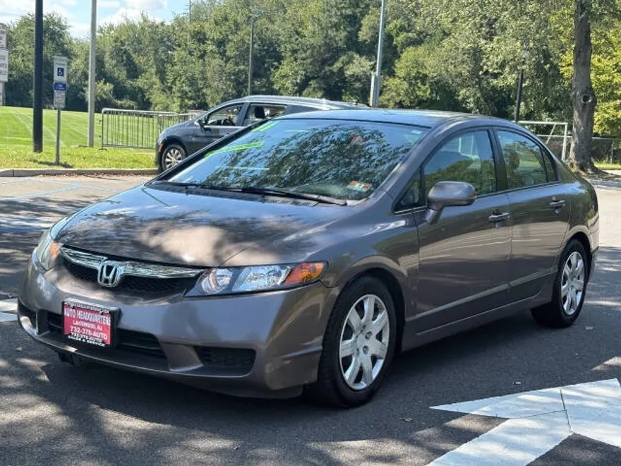 2011 Honda Civic LX photo 1