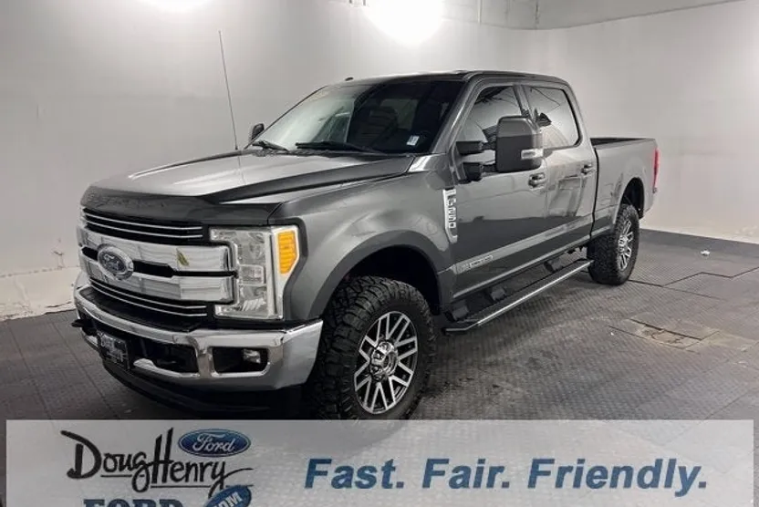 2017 Ford F-250 photo 1
