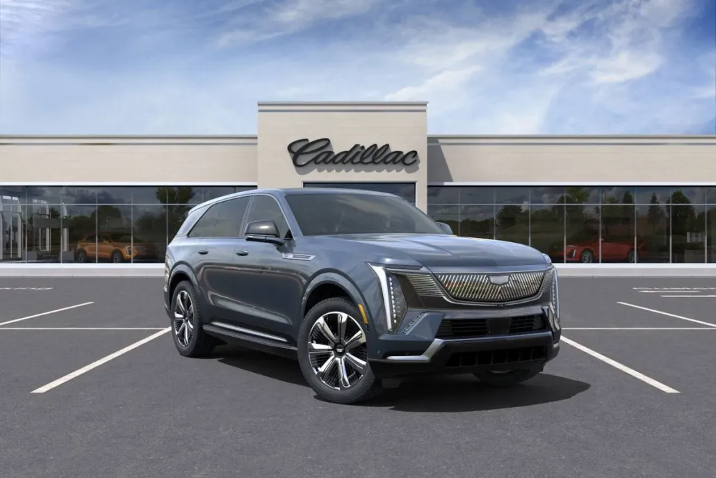 2025 Cadillac Escalade IQ Luxury photo 1