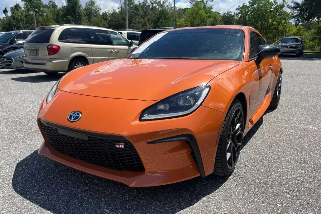 2023 Toyota GR86 Special Edition photo 1