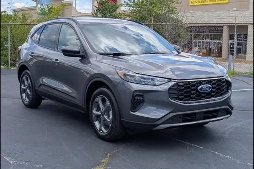 2025 Ford Escape Hybrid ST-Line photo 1