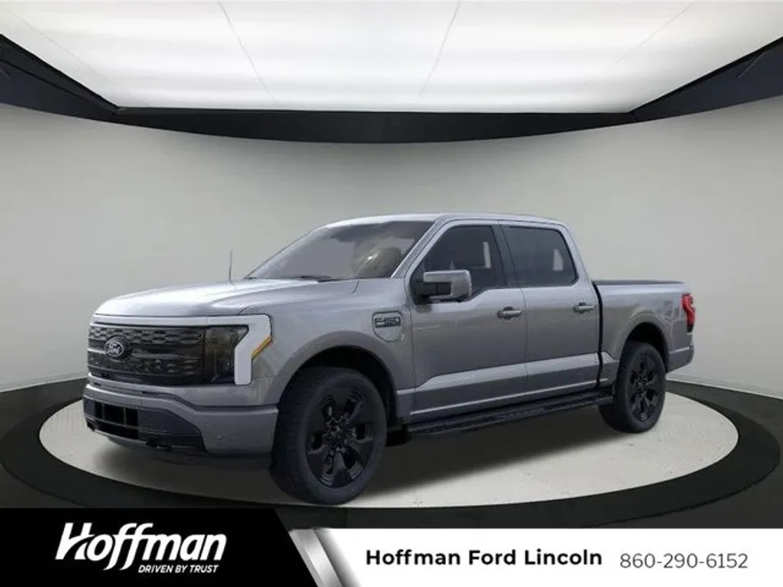 2025 Ford F-150 Lightning Platinum photo 1