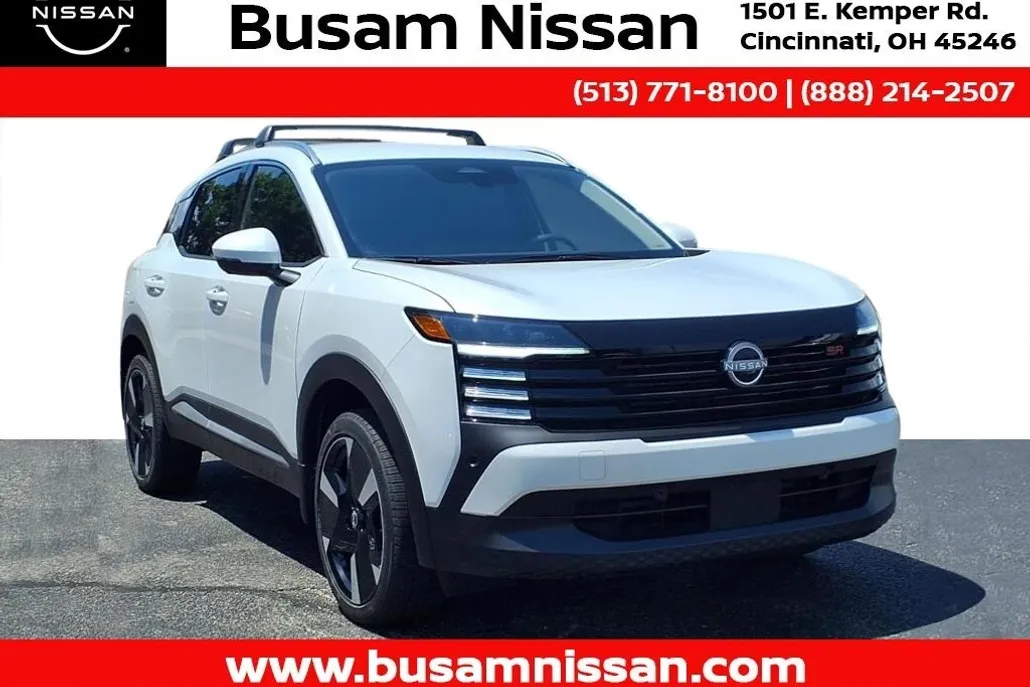 2025 Nissan Kicks SR photo 1