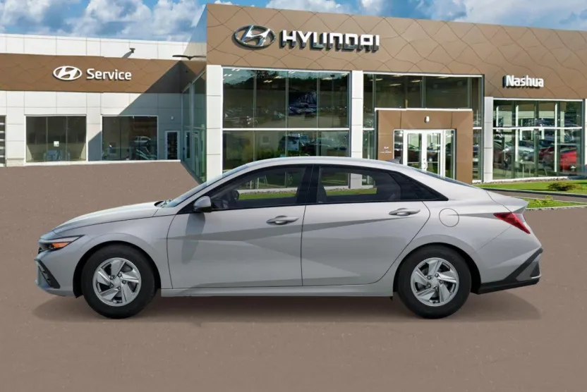 2025 Hyundai Elantra SE photo 1