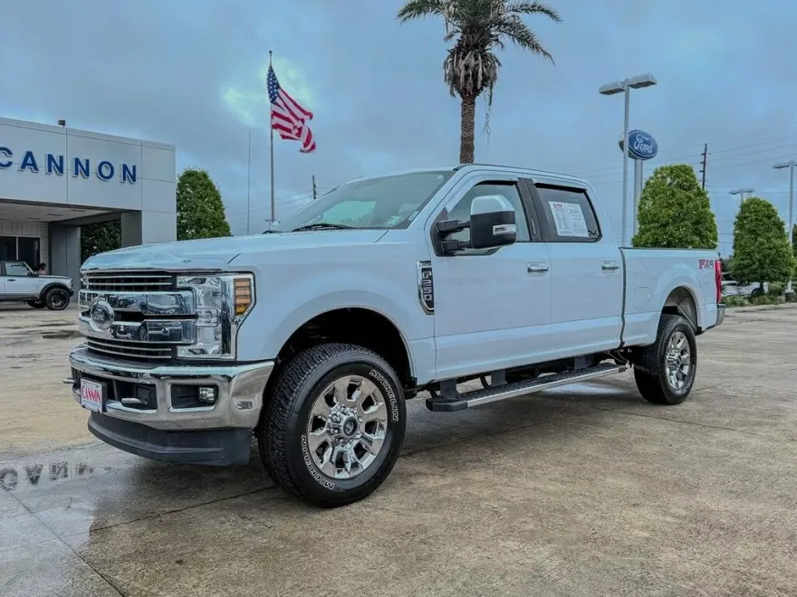 2018 Ford F-250 Lariat photo 1