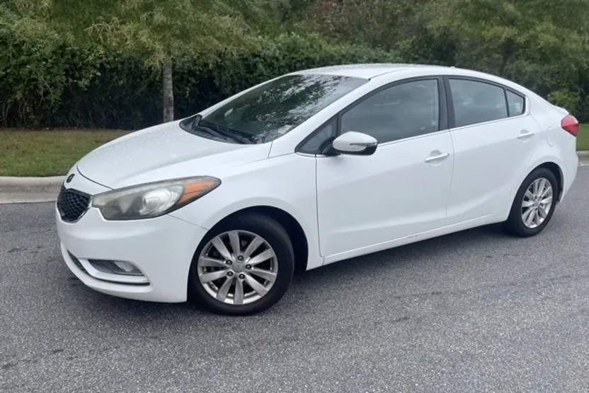 2015 Kia Forte EX photo 1