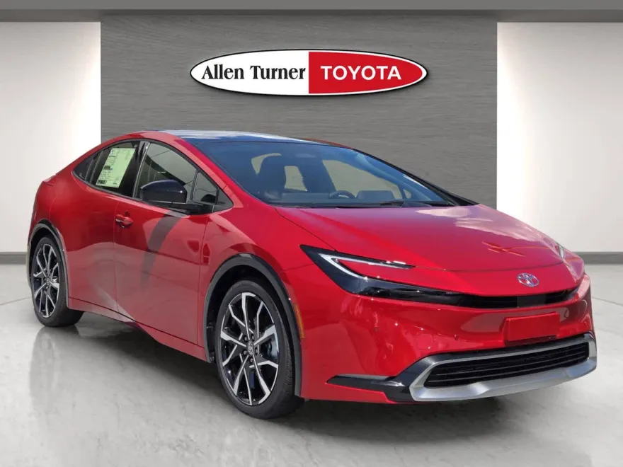2025 Toyota Prius Plug-in Hybrid XSE photo 1