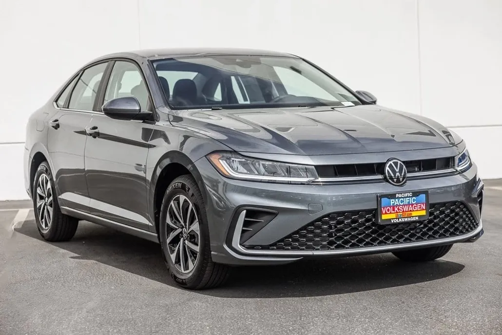 2025 Volkswagen Jetta 1.5T S photo 1