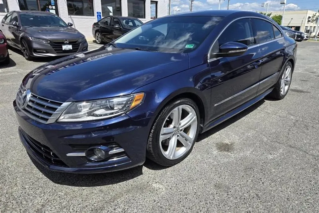 2015 Volkswagen CC R-Line photo 1
