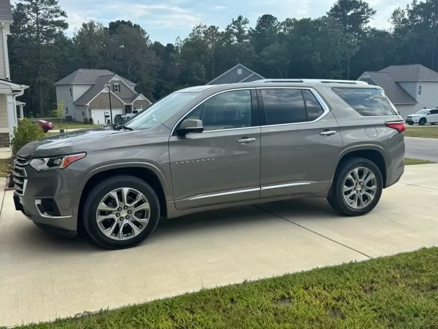 2018 Chevrolet Traverse Premier photo 1