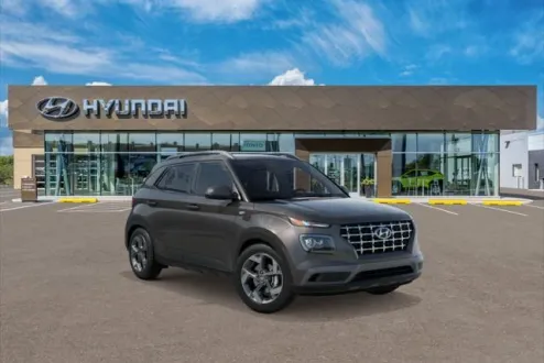 2025 Hyundai Venue SEL photo 2