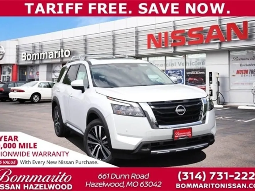 2025 Nissan Pathfinder Platinum photo 1