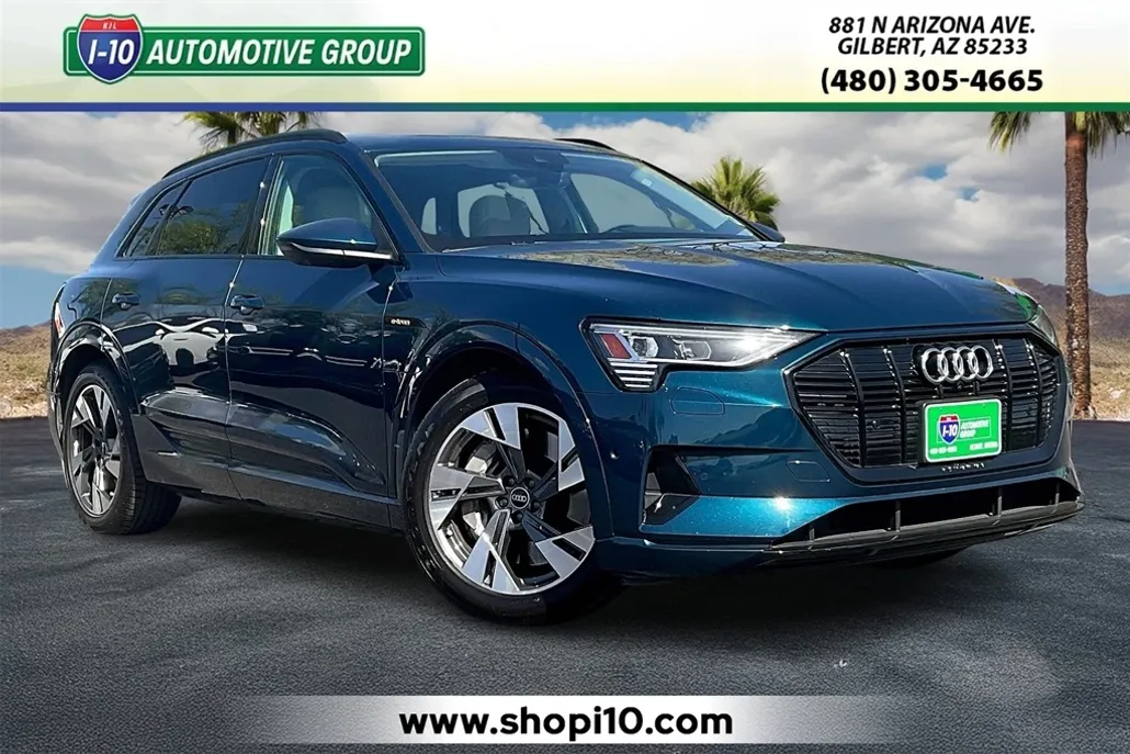 2022 Audi e-tron Premium photo 1