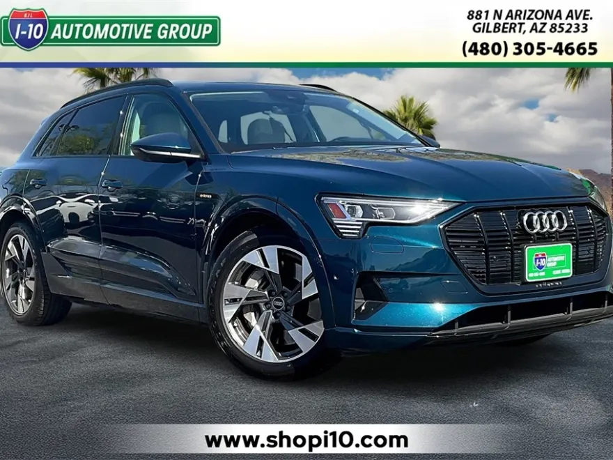 2022 Audi e-tron Premium photo 1