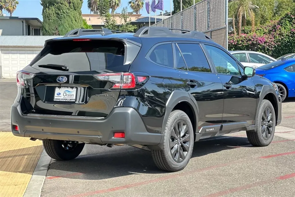 2025 Subaru Outback Onyx Edition XT photo 1