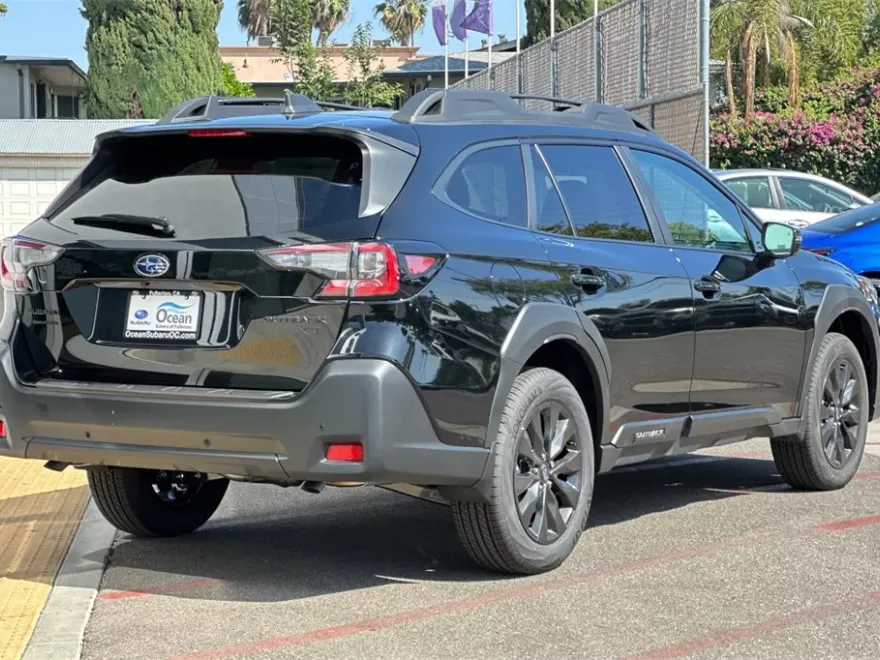2025 Subaru Outback Onyx Edition XT photo 1