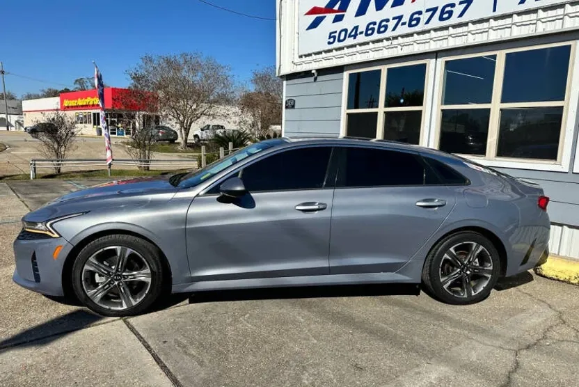 2021 Kia K5 EX photo 1