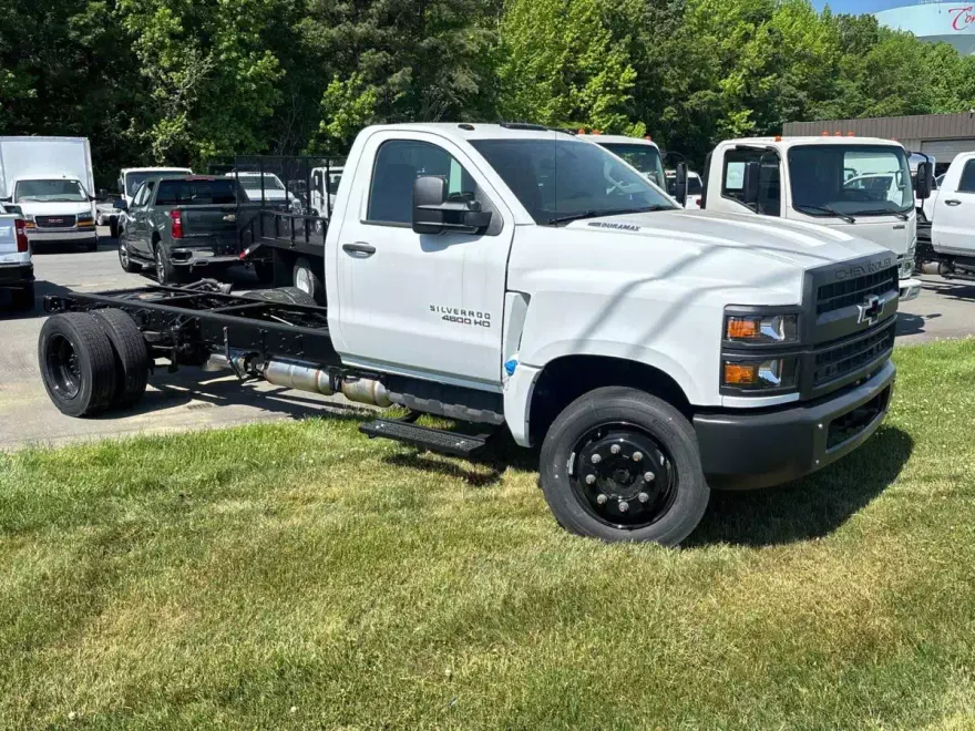 2024 Chevrolet Silverado 4500HD Work Truck photo 1