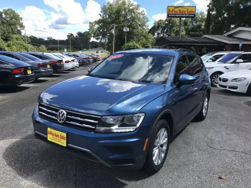 2019 Volkswagen Tiguan S photo 1