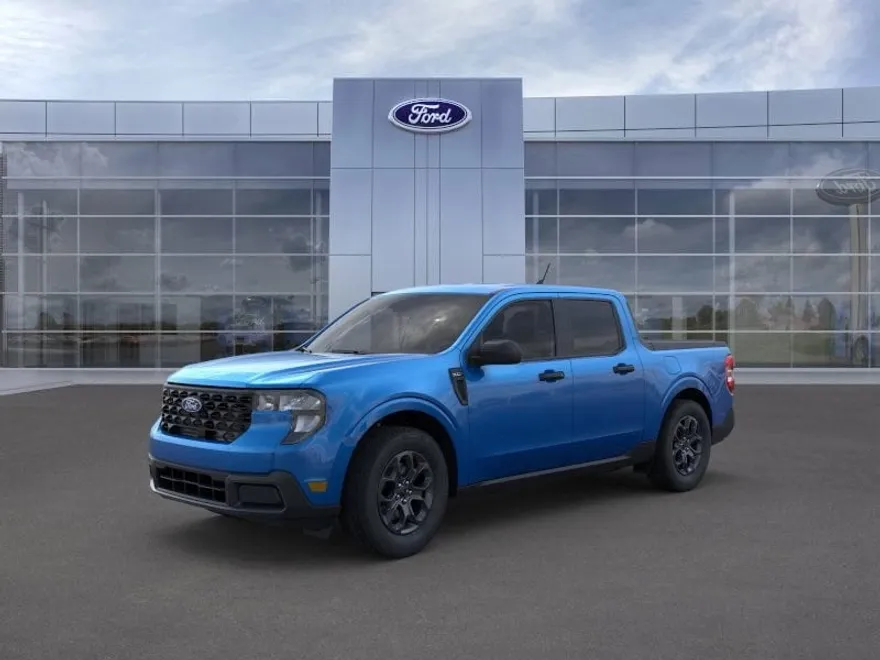 2025 Ford Maverick XLT photo 1