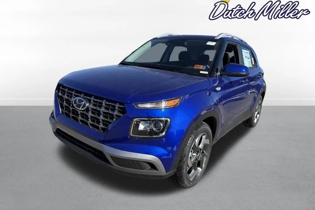 2025 Hyundai Venue SEL photo 1