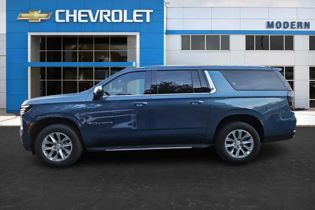 2025 Chevrolet Suburban Premier photo 1