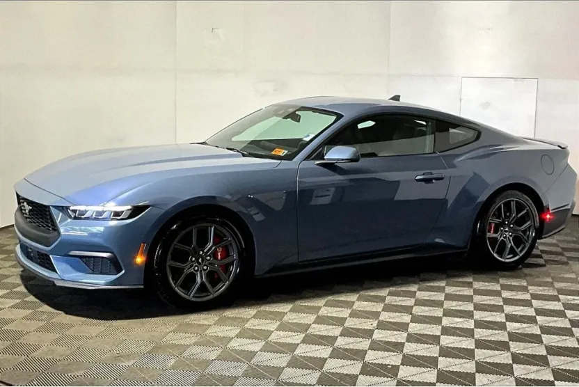 2024 Ford Mustang EcoBoost Premium photo 1