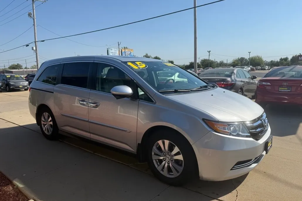 2015 Honda Odyssey EX-L photo 1