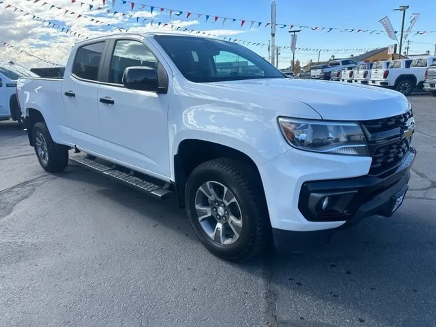 2022 Chevrolet Colorado LT photo 1