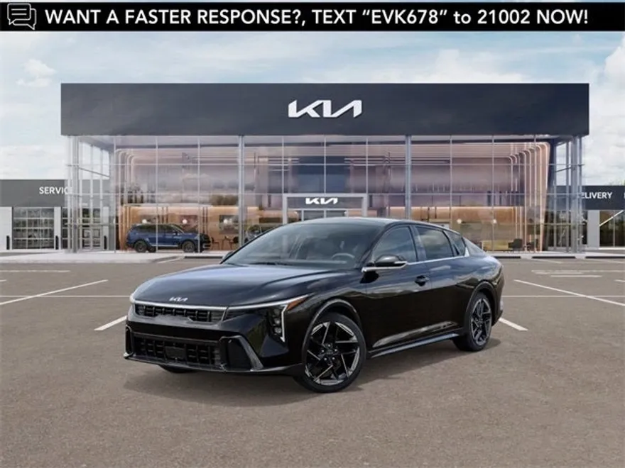 2025 Kia K4 GT-Line photo 1