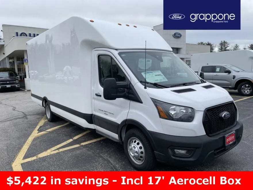 2024 Ford Transit Cutaway photo 1