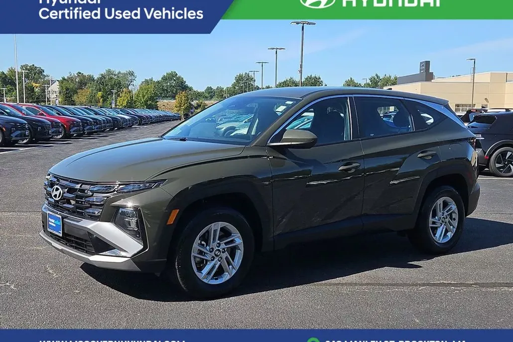 2025 Hyundai Tucson SE photo 1