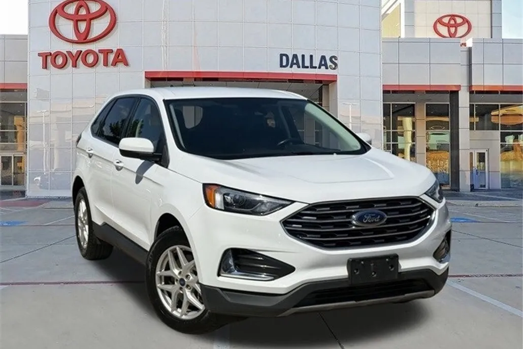 2022 Ford Edge SEL photo 1