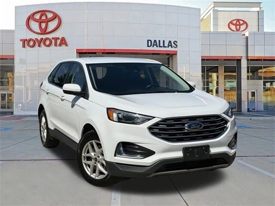2022 Ford Edge SEL photo 1