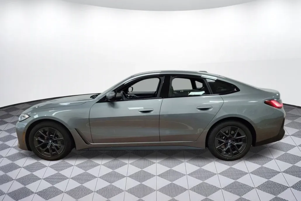 2023 Bmw i4 eDrive40 photo 1