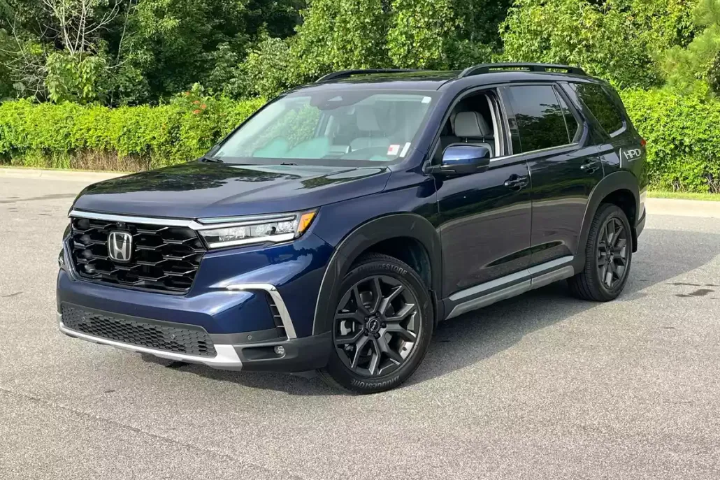 2023 Honda Pilot Elite photo 1