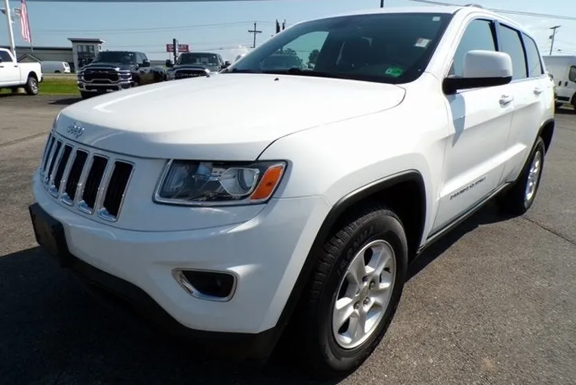 2014 Jeep Grand Cherokee Laredo photo 1